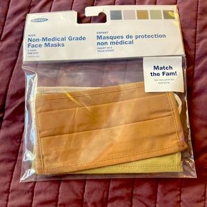 Mulicolored mask 5 pack new